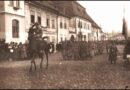 Exponatul lunii decembrie la Muzeul Municipal „Ioan Raica” Sebeș: fotografie cu intrarea trupelor armatei române în Sebeș la 1 ianuarie 1919