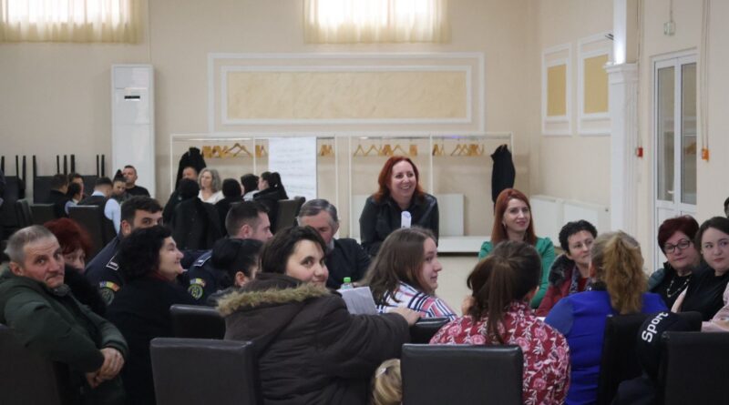 Valea Lungă: când comunitatea se adună, copiii rămân pe drumul școlii și al familiei